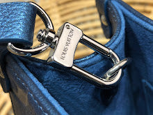 Chic Women's Crossbody Handbag - Luxury Premium Designer Style - NM4953
