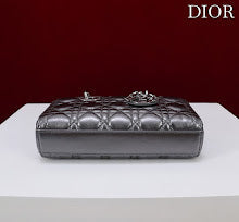 Chic Designer Tote Handbag - Luxury Premium Women's Fashion Bag - NM7595