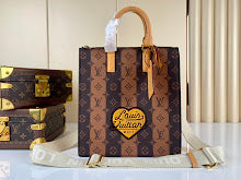 Luxury Structured Shoulder Bag - Women's Premium Designer Fashion - NM4822
