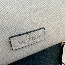 Designer Iconic Shoulder Bag - Luxury Women's Premium Fashion - NM2981