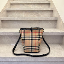 New Designer Monogram Crossbody - Luxury Women's Premium Fashion Bag - NM5857