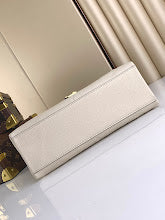 Premium Leather Crossbody Bag - Elegant Women's Designer Handbag - NM4777