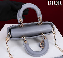 Luxury Signature Top Handle Bag - Elegant Women's Designer Handbag - NM7297