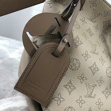 Chic Designer Shoulder Handbag - Premium Luxury Women's Style - NM4167