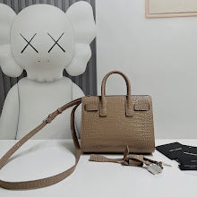 Luxury Signature Top Handle Bag - Elegant Women's Designer Handbag - NM3257