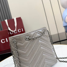 Designer Iconic Shoulder Bag - Luxury Women's Premium Fashion - NM4053