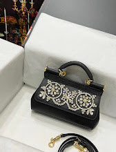 Luxury Signature Top Handle Bag - Elegant Women's Designer Handbag - NM7168