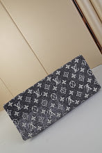 Chic Women's Designer Tote - Luxury Premium Handbag Style - NM4594