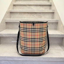 New Premium Women's Crossbody Bag - Luxury Designer Fashion Accessory - NM5636
