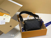 Chic Women's Satchel Handbag - Luxury Premium Designer Style - NM4151