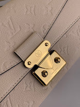 Designer Iconic Tote Handbag - Premium Luxury Women's Fashion - NM4741
