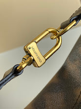 Luxury Signature Top Handle Bag - Elegant Women's Designer Handbag - NM4705