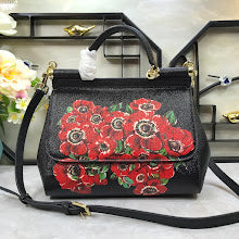 Premium Women's Shoulder Bag - Designer Luxury Fashion Accessory - NM7095