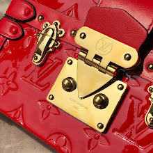 Luxury Monogram Shoulder Bag - Women's Elegant Designer Fashion - NM4213