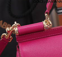 Chic Women's Designer Tote - Luxury Premium Handbag Style - NM7009