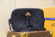 Premium Leather Shoulder Bag - Elegant Women's Designer Handbag - NM4652