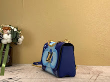 Premium Signature Shoulder Bag - Chic Women's Luxury Designer - NM5432