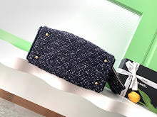 New Luxury Iconic Crossbody Bag - Women's Elegant Designer Fashion - NM6041
