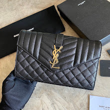 Luxury Iconic Crossbody Bag - Women's Elegant Designer Fashion - NM3647