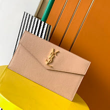 Luxury Iconic Crossbody Bag - Women's Elegant Designer Fashion - NM3229