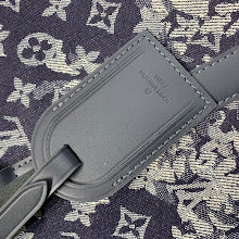Premium Signature Crossbody - Chic Women's Luxury Designer Bag - NM5456