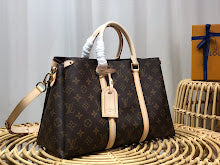 Designer Heritage Crossbody Bag - Premium Luxury Women's Fashion - NM4274