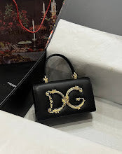 Premium Women's Crossbody Bag - Luxury Designer Fashion Accessory - NM6848