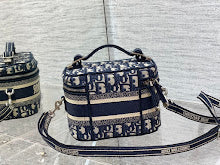 Luxury Monogram Shoulder Bag - Women's Elegant Designer Fashion - NM7330