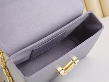 Chic Designer Crossbody Purse - Premium Luxury Women's Style - NM4350