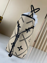 Chic Women's Shoulder Handbag - Luxury Premium Designer Style - NM4780