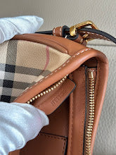 Chic Women's Shoulder Handbag - Luxury Premium Designer Style - NM5597