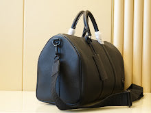 Luxury Monogram Shoulder Bag - Women's Elegant Designer Fashion - NM4102