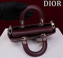 Premium Women's Crossbody Bag - Luxury Designer Fashion Accessory - NM7363