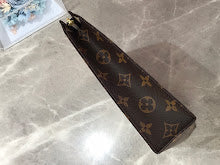 Premium Women's Tote Bag - Luxury Designer Fashion Handbag - NM4395