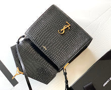 Designer Iconic Tote Handbag - Premium Luxury Women's Fashion - NM3221