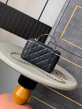 New Premium Heritage Tote Bag - Elegant Women's Luxury Designer Style - NM6210