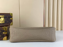 Premium Signature Shoulder Bag - Chic Women's Luxury Designer - NM4578