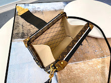 Chic Women's Designer Tote - Luxury Premium Handbag Style - NM4293