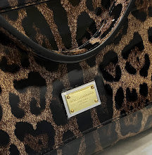 Luxury Structured Shoulder Bag - Women's Premium Designer Fashion - NM6877