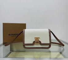 Chic Women's Designer Tote - Luxury Premium Handbag Style - NM5592