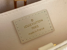 Chic Designer Shoulder Handbag - Premium Luxury Women's Style - NM4420