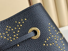Chic Women's Shoulder Handbag - Luxury Premium Designer Style - NM4484