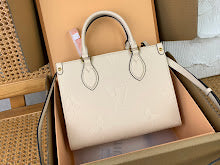 Premium Signature Crossbody - Chic Women's Luxury Designer Bag - NM4948