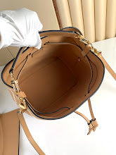 Chic Designer Crossbody Purse - Premium Luxury Women's Style - NM4788