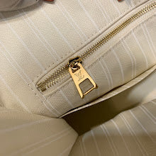Luxury Designer Crossbody Bag for Women - Premium Fashion Handbag - NM5411