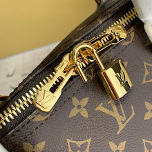 Luxury Monogram Shoulder Bag - Women's Elegant Designer Fashion - NM4307