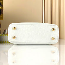 Designer Iconic Tote Handbag - Premium Luxury Women's Fashion - NM5132
