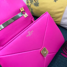 Premium Leather Crossbody Bag - Elegant Women's Designer Handbag - NM2970