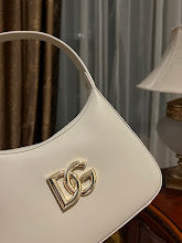 Chic Women's Designer Tote - Luxury Premium Handbag Style - NM6920