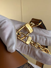 Luxury Designer Shoulder Bag for Women - Premium Fashion Handbag - NM4673